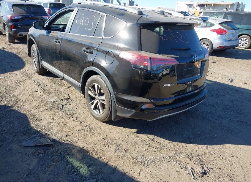 Photo 3 of 2017 Toyota Rav4 XLE (VIN 2T3RFREV2HW681493)