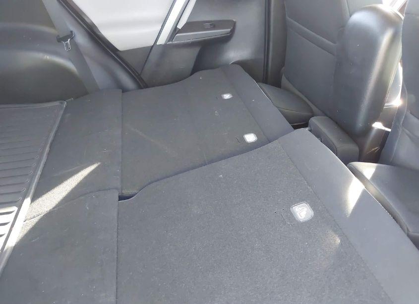 Photo 8 of 2017 Toyota Rav4 XLE (VIN 2T3RFREV2HW681493)