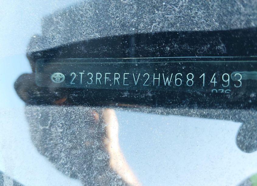 Photo 9 of 2017 Toyota Rav4 XLE (VIN 2T3RFREV2HW681493)