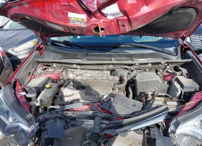 Photo 10 of 2018 Toyota Rav4 ADVENTURE/XLE (VIN 2T3RFREV2JW731055)