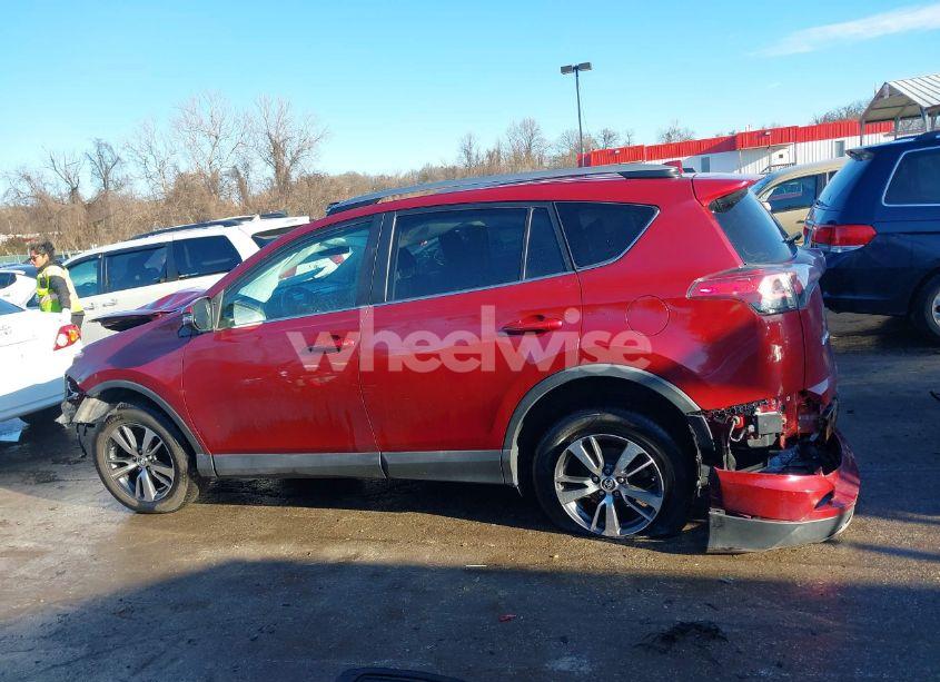 Photo 15 of 2018 Toyota Rav4 ADVENTURE/XLE (VIN 2T3RFREV2JW731055)