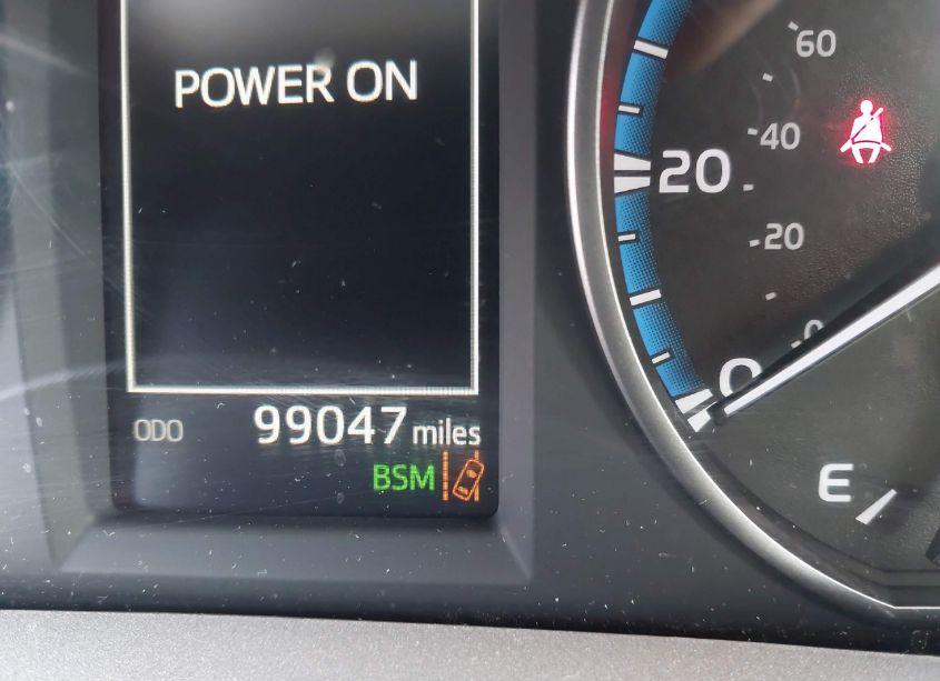 Photo 16 of 2018 Toyota Rav4 ADVENTURE/XLE (VIN 2T3RFREV2JW733310)