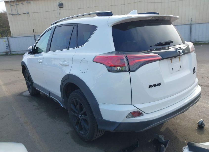 Photo 3 of 2018 Toyota Rav4 ADVENTURE/XLE (VIN 2T3RFREV2JW733310)