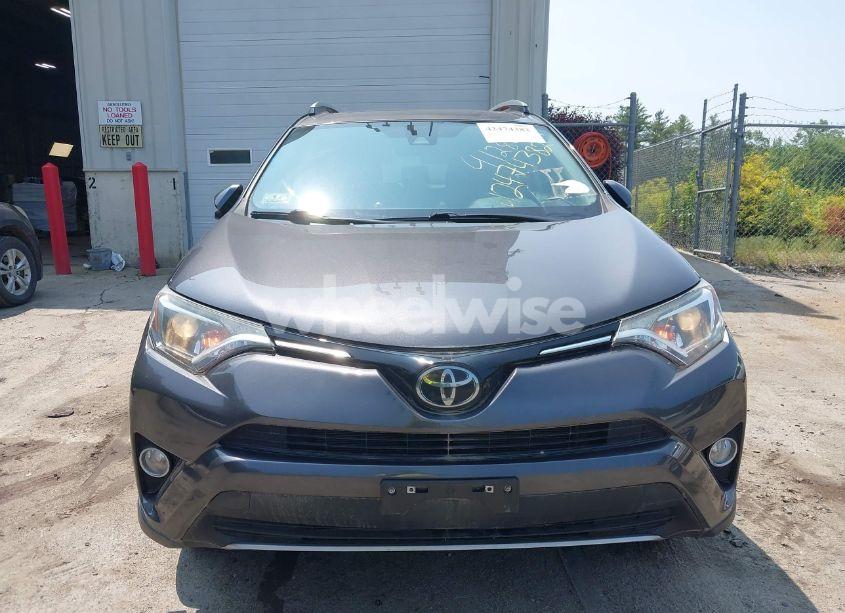 Photo 12 of 2018 Toyota Rav4 ADVENTURE/XLE (VIN 2T3RFREV2JW738510)