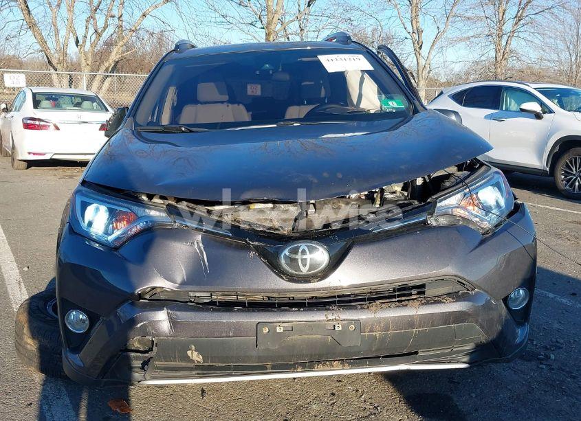 Photo 12 of 2018 Toyota Rav4 ADVENTURE/XLE (VIN 2T3RFREV2JW743853)