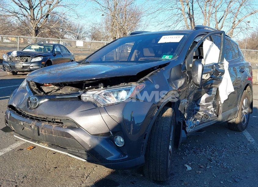 Photo 2 of 2018 Toyota Rav4 ADVENTURE/XLE (VIN 2T3RFREV2JW743853)