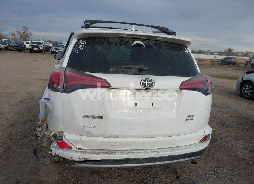 Photo 19 of 2018 Toyota Rav4 ADVENTURE/XLE (VIN 2T3RFREV2JW777906)
