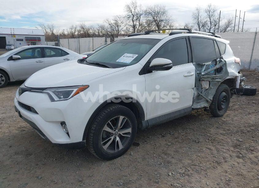 Photo 2 of 2018 Toyota Rav4 ADVENTURE/XLE (VIN 2T3RFREV2JW777906)