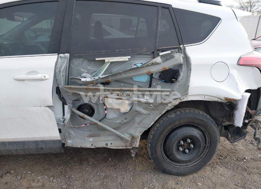 Photo 6 of 2018 Toyota Rav4 ADVENTURE/XLE (VIN 2T3RFREV2JW777906)