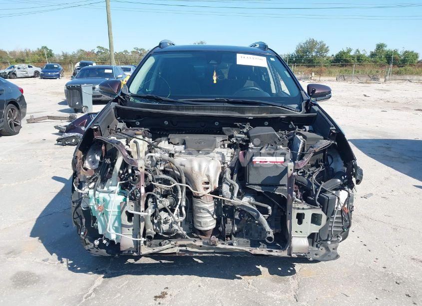 Photo 13 of 2018 Toyota Rav4 ADVENTURE/XLE (VIN 2T3RFREV2JW840776)