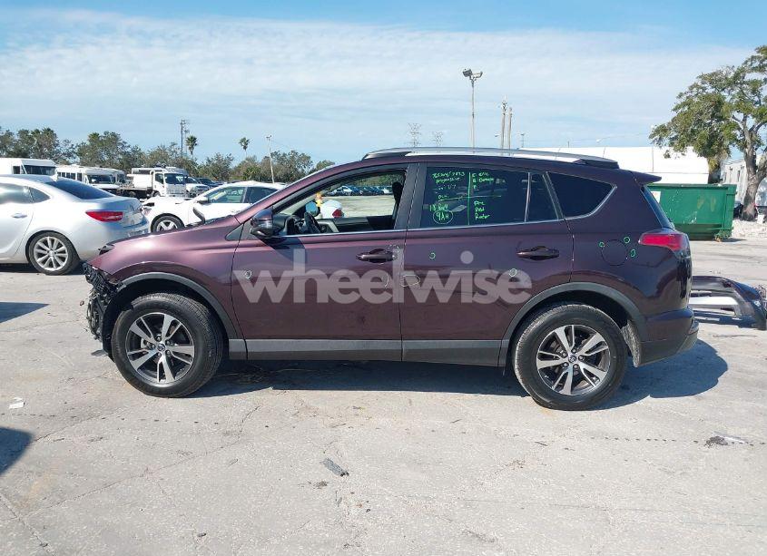 Photo 15 of 2018 Toyota Rav4 ADVENTURE/XLE (VIN 2T3RFREV2JW840776)