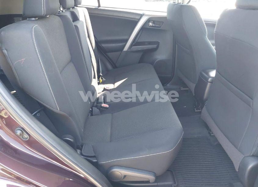 Photo 8 of 2018 Toyota Rav4 ADVENTURE/XLE (VIN 2T3RFREV2JW840776)