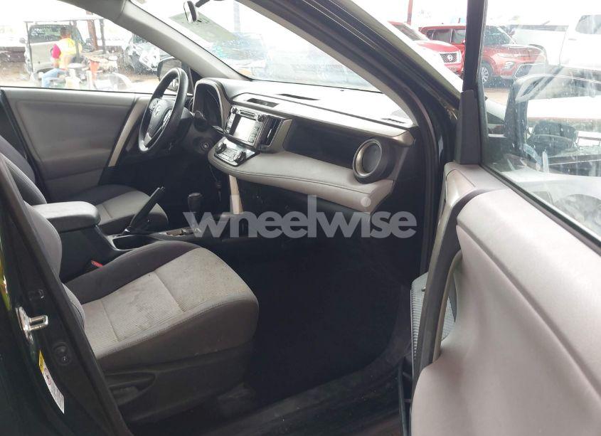 Photo 5 of 2013 Toyota Rav4 XLE (VIN 2T3RFREV3DW050293)