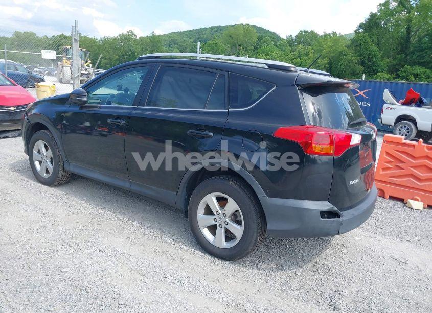 Photo 3 of 2013 Toyota Rav4 XLE (VIN 2T3RFREV3DW120987)