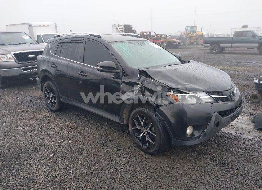 2014 Toyota Rav4 XLE (VIN 2T3RFREV3EW153053) main photo