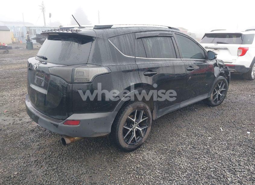 Photo 4 of 2014 Toyota Rav4 XLE (VIN 2T3RFREV3EW153053)