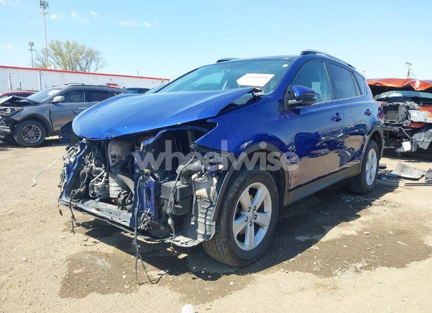 Photo 2 of 2014 Toyota Rav4 XLE (VIN 2T3RFREV3EW201716)