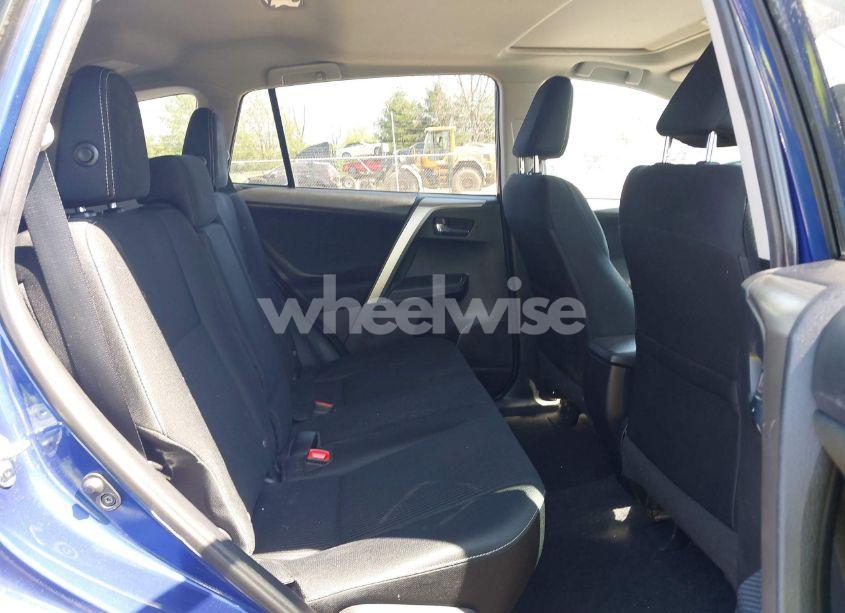 Photo 8 of 2014 Toyota Rav4 XLE (VIN 2T3RFREV3EW201716)