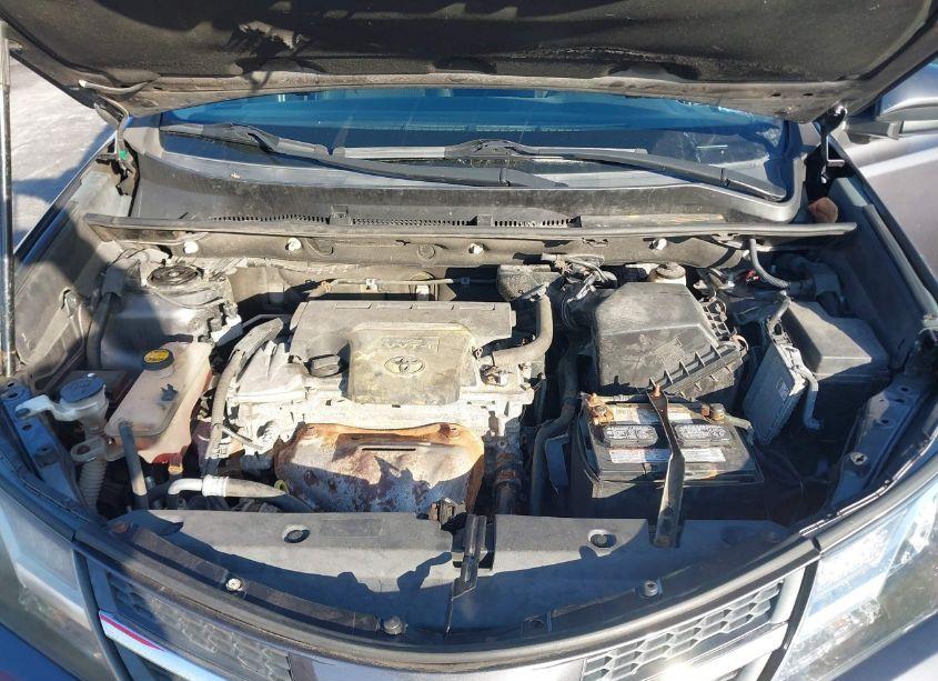 Photo 10 of 2014 Toyota Rav4 XLE (VIN 2T3RFREV3EW202767)