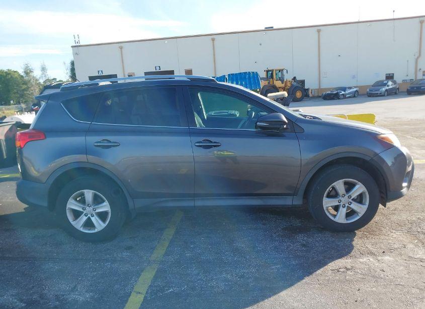 Photo 13 of 2014 Toyota Rav4 XLE (VIN 2T3RFREV3EW202767)