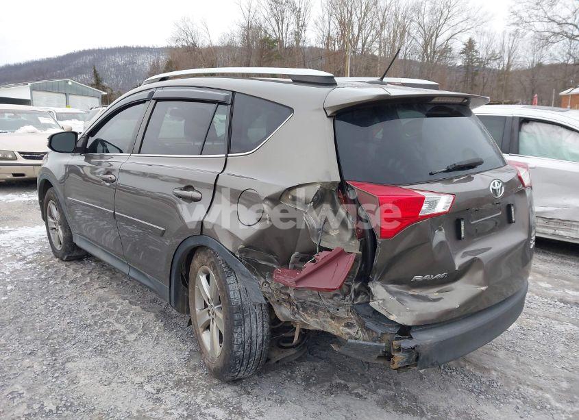 Photo 6 of 2015 Toyota Rav4 XLE (VIN 2T3RFREV3FW241344)