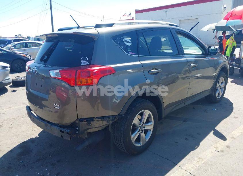 Photo 4 of 2015 Toyota Rav4 XLE (VIN 2T3RFREV3FW278815)