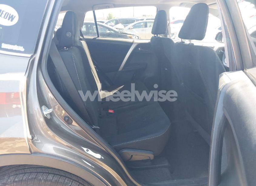 Photo 8 of 2015 Toyota Rav4 XLE (VIN 2T3RFREV3FW278815)