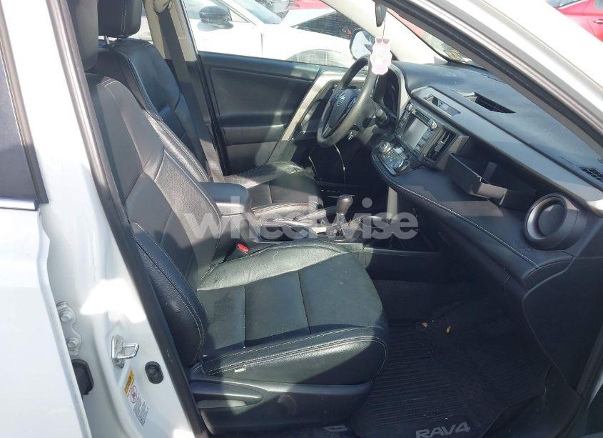 Photo 5 of 2015 Toyota Rav4 XLE (VIN 2T3RFREV3FW321338)