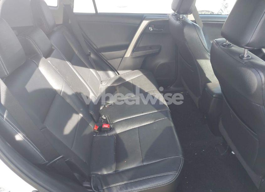 Photo 8 of 2015 Toyota Rav4 XLE (VIN 2T3RFREV3FW321338)