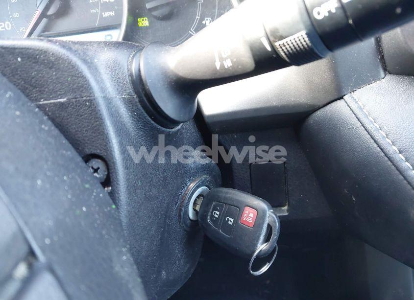 Photo 11 of 2015 Toyota Rav4 XLE (VIN 2T3RFREV3FW346417)