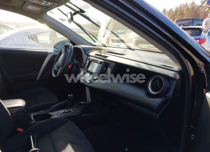 Photo 5 of 2015 Toyota Rav4 XLE (VIN 2T3RFREV3FW346417)