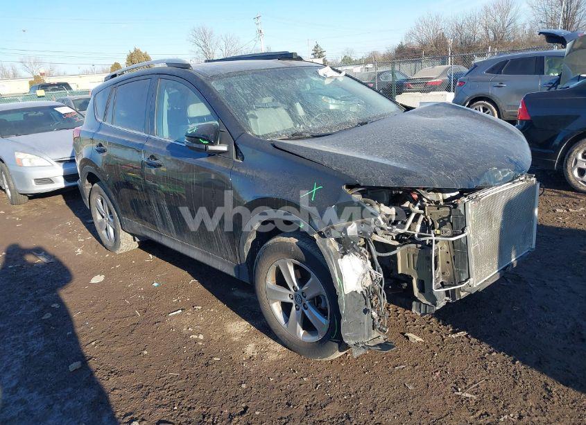 2015 Toyota Rav4 XLE (VIN 2T3RFREV3FW374508) main photo