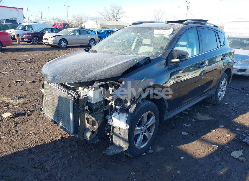 Photo 2 of 2015 Toyota Rav4 XLE (VIN 2T3RFREV3FW374508)