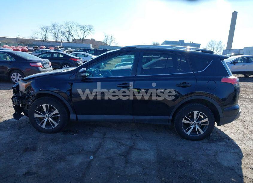 Photo 14 of 2016 Toyota Rav4 XLE (VIN 2T3RFREV3GW430092)