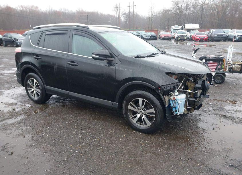 2016 Toyota Rav4 XLE (VIN 2T3RFREV3GW488025) main photo