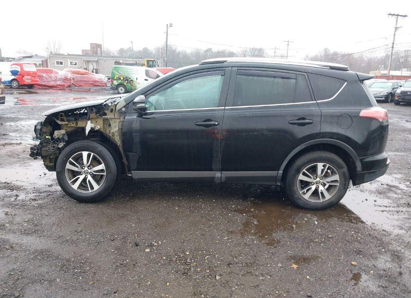 Photo 15 of 2016 Toyota Rav4 XLE (VIN 2T3RFREV3GW488025)