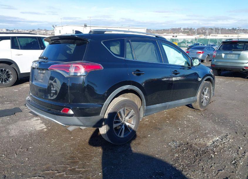 Photo 4 of 2016 Toyota Rav4 XLE (VIN 2T3RFREV3GW488378)