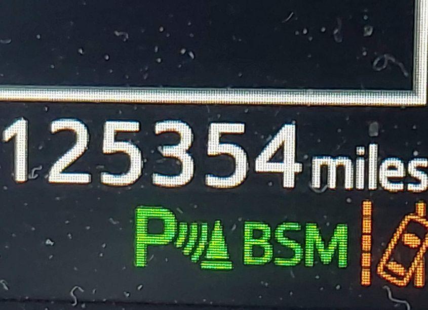 Photo 16 of 2016 Toyota Rav4 XLE (VIN 2T3RFREV3GW537577)