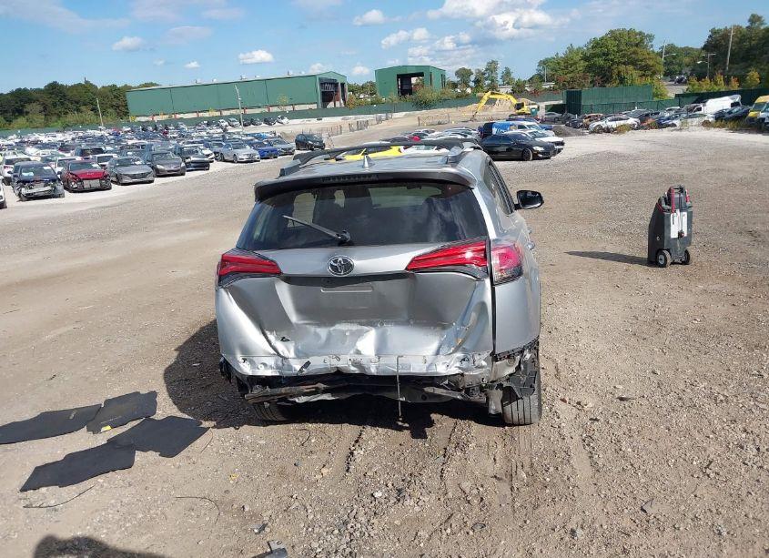 Photo 17 of 2016 Toyota Rav4 XLE (VIN 2T3RFREV3GW537577)