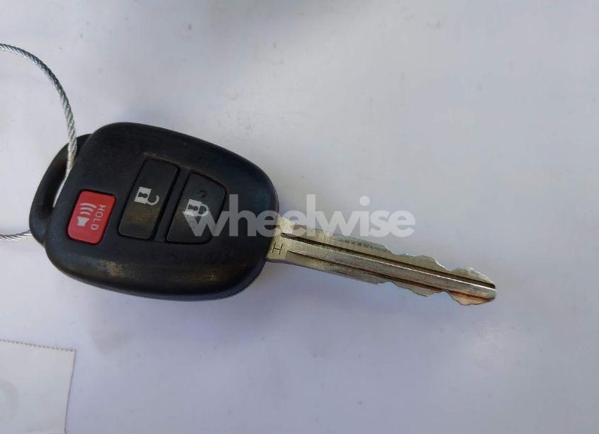 Photo 11 of 2017 Toyota Rav4 XLE (VIN 2T3RFREV3HW546118)