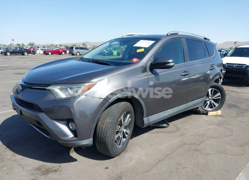 Photo 2 of 2017 Toyota Rav4 XLE (VIN 2T3RFREV3HW546118)