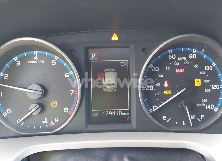 Photo 7 of 2017 Toyota Rav4 XLE (VIN 2T3RFREV3HW546118)