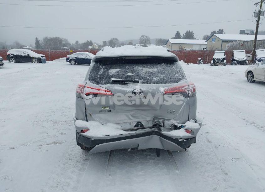 Photo 16 of 2017 Toyota Rav4 XLE (VIN 2T3RFREV3HW554428)