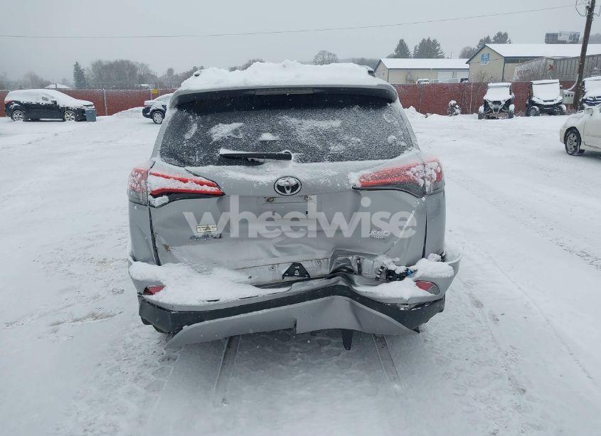 Photo 6 of 2017 Toyota Rav4 XLE (VIN 2T3RFREV3HW554428)