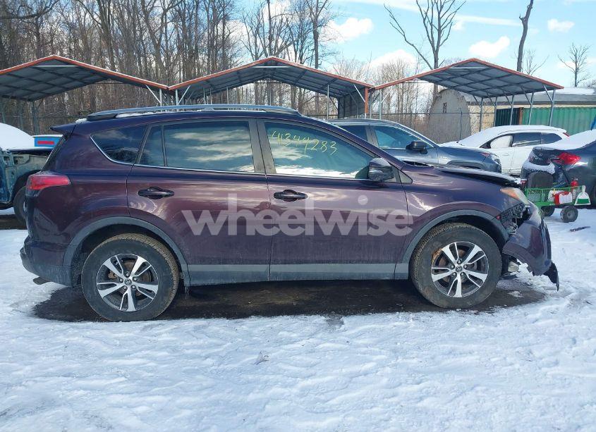 Photo 13 of 2017 Toyota Rav4 XLE (VIN 2T3RFREV3HW593455)