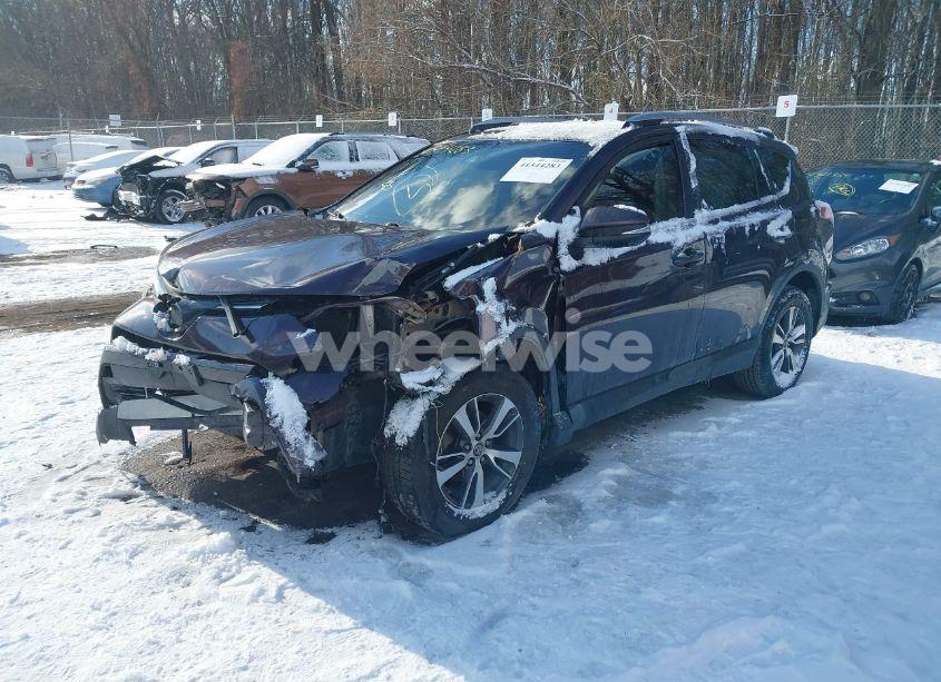 Photo 2 of 2017 Toyota Rav4 XLE (VIN 2T3RFREV3HW593455)