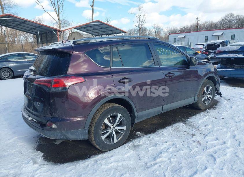 Photo 4 of 2017 Toyota Rav4 XLE (VIN 2T3RFREV3HW593455)