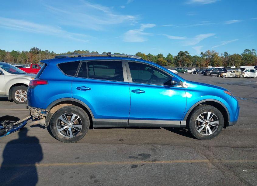 Photo 14 of 2017 Toyota Rav4 XLE (VIN 2T3RFREV3HW616250)