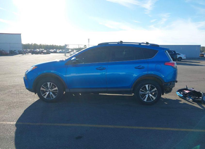 Photo 15 of 2017 Toyota Rav4 XLE (VIN 2T3RFREV3HW616250)