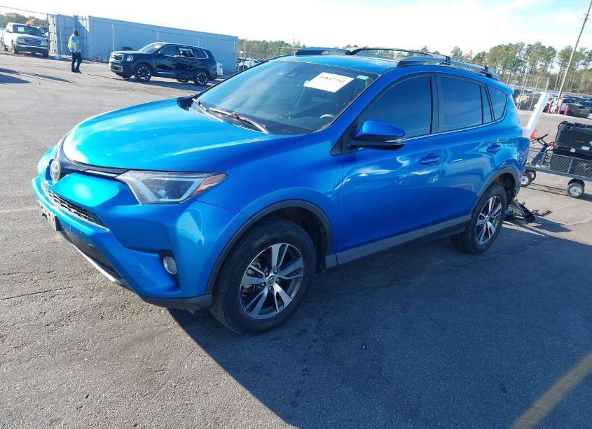 Photo 2 of 2017 Toyota Rav4 XLE (VIN 2T3RFREV3HW616250)